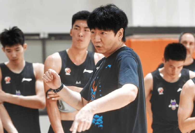 名球员, 行了一场内