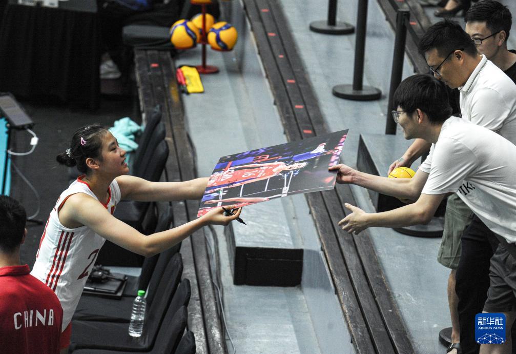 顾译文, 中国队胜多, span